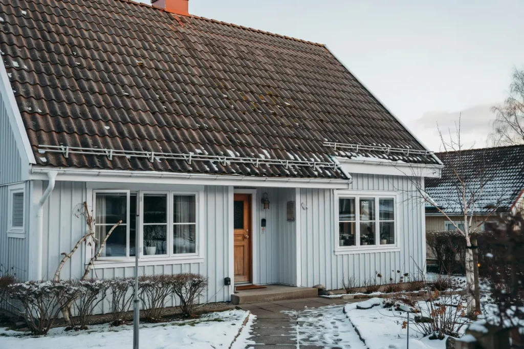 sn rasskydd p tak regler placering och n r det beh vs f r din villa