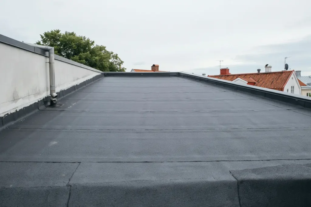 epdm tak och t tskikt f rdigst llt p innerg rdstak i haga